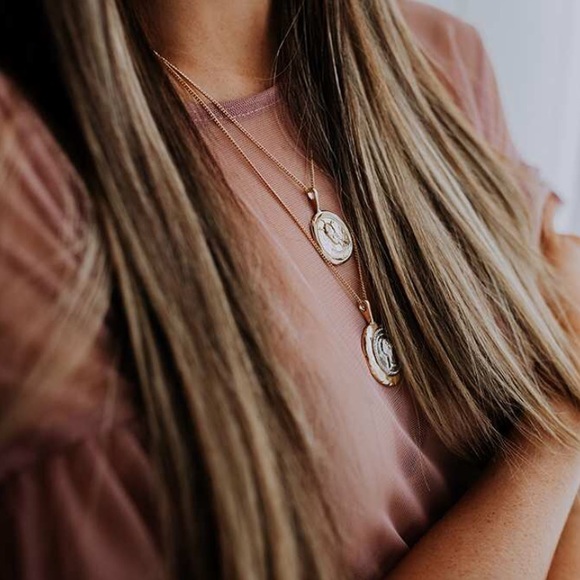 GP Halo Coin Necklace - Picture 2 of 6